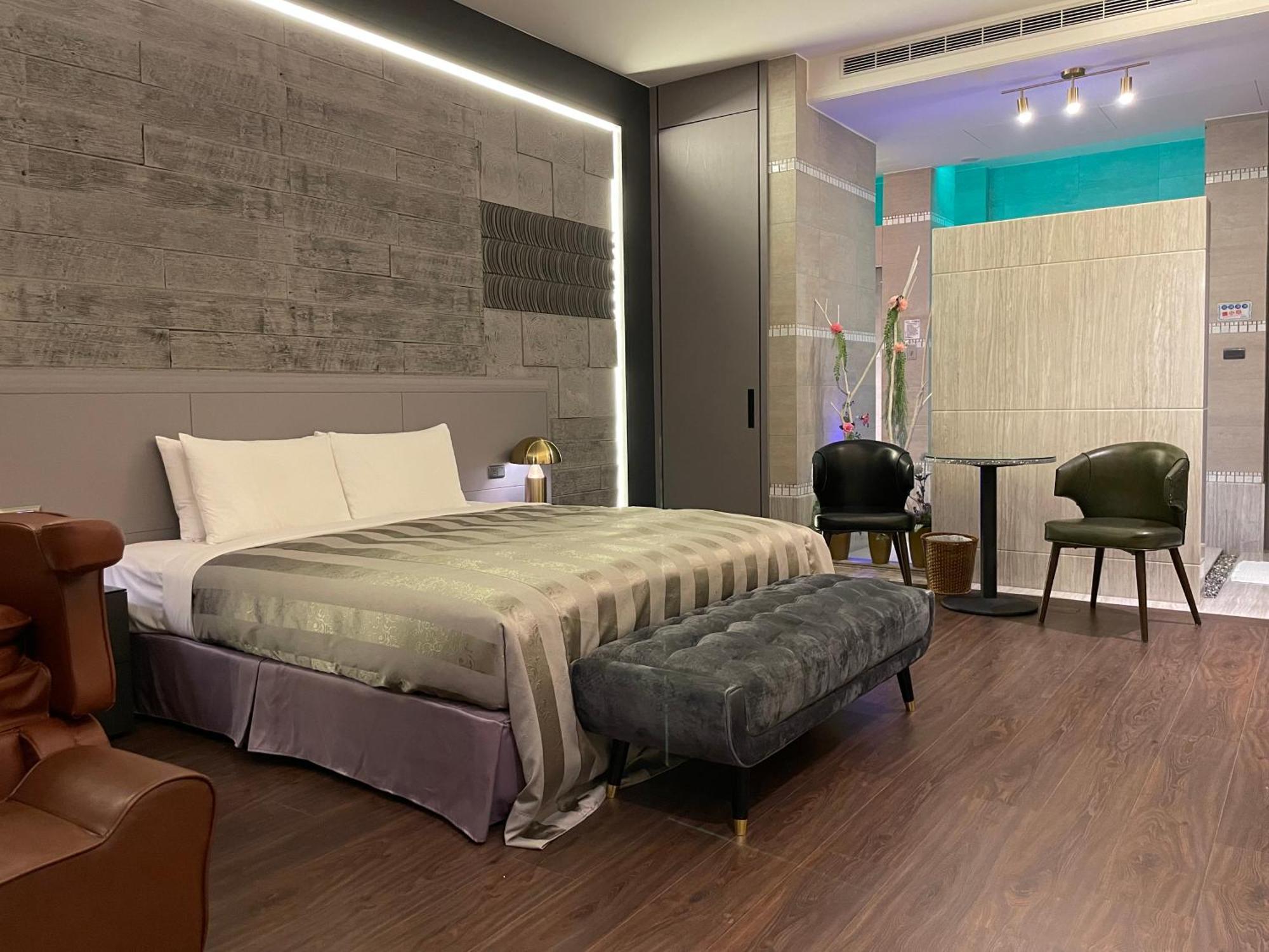 Purple Garden Motel Гаосюн Экстерьер фото